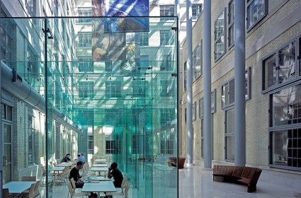 Enclosed courtyards were created within the MOD Whitehall building Enclosed courtyards were created within the MOD Whitehall building